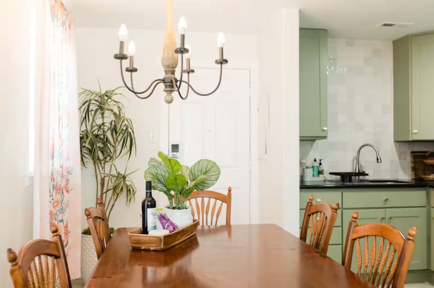 Full Kitchen - 769 S Denver St