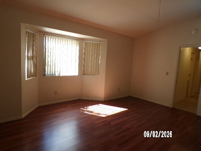 Building Photo - 43702 La Paz Ln