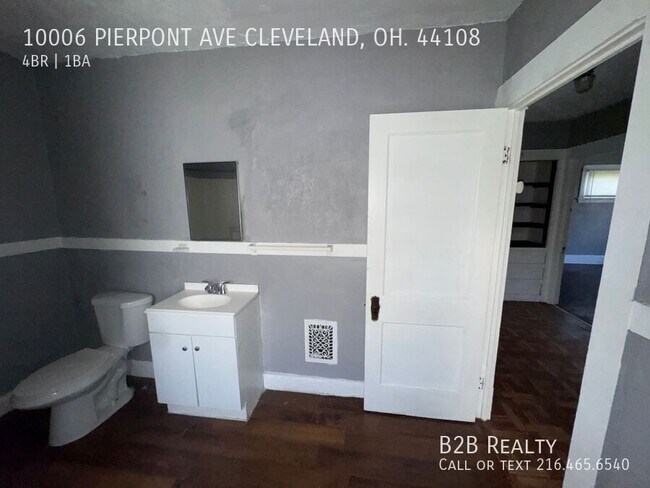 Building Photo - 10006 Pierpont Ave