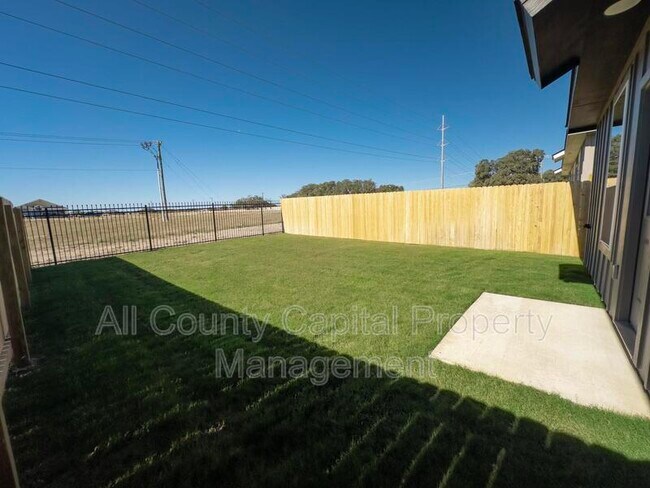 Building Photo - 8905 Ash Rd