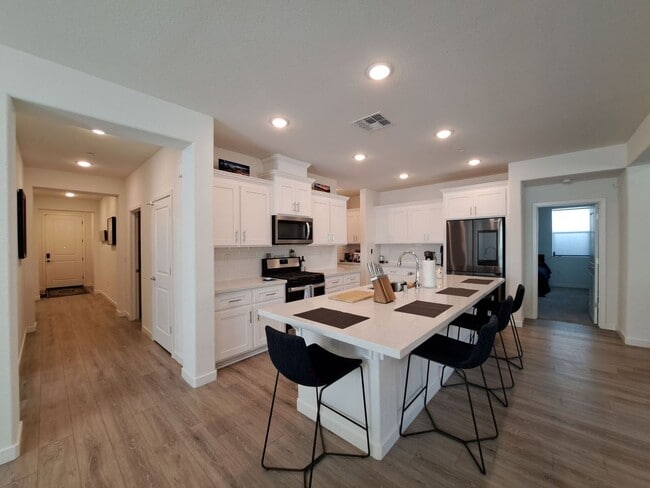 Building Photo - Gorgeous Smart Home is Clean & Loaded!  - ...
