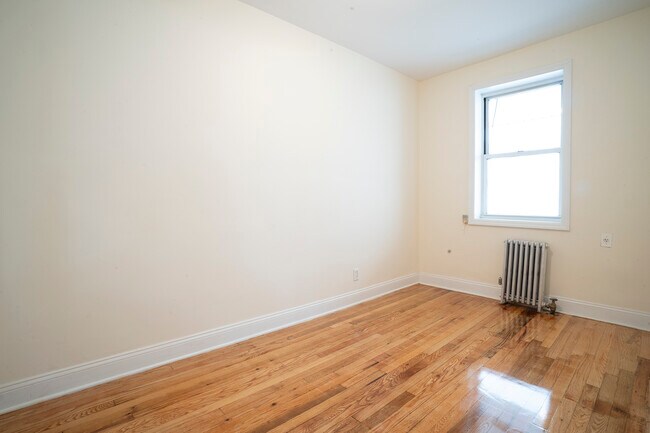 Building Photo - 667 Brooklyn Ave