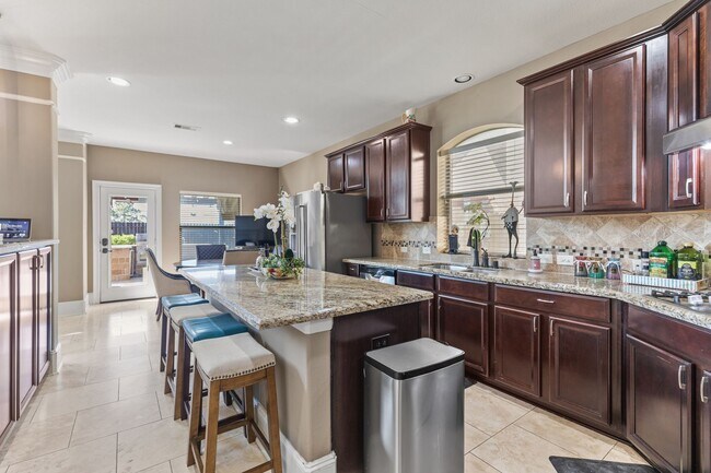 Building Photo - 6602 Bella Meda Ln