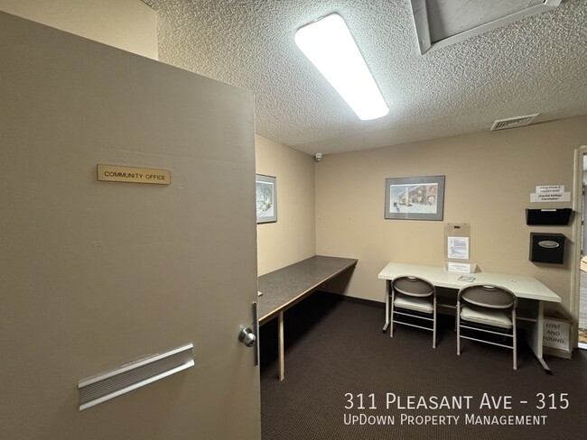 Building Photo - 311 Pleasant Ave