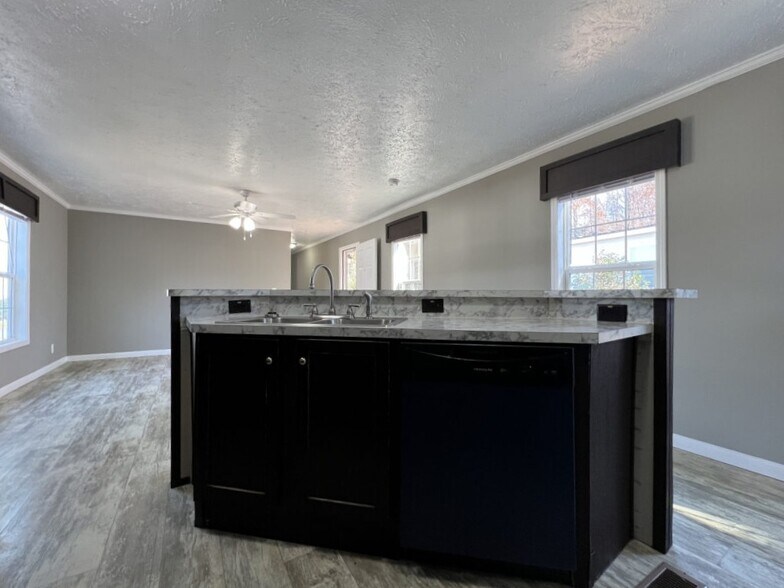 Building Photo - 300 Caseybrook Ct