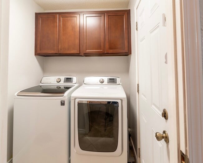 Building Photo - 11002 Hammerly Blvd