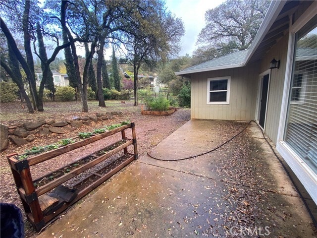 Building Photo - 18896 N Shore Dr