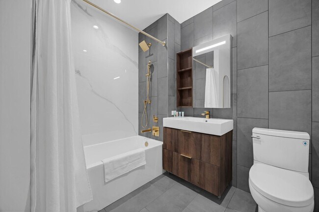 Building Photo - 980 6th Ave