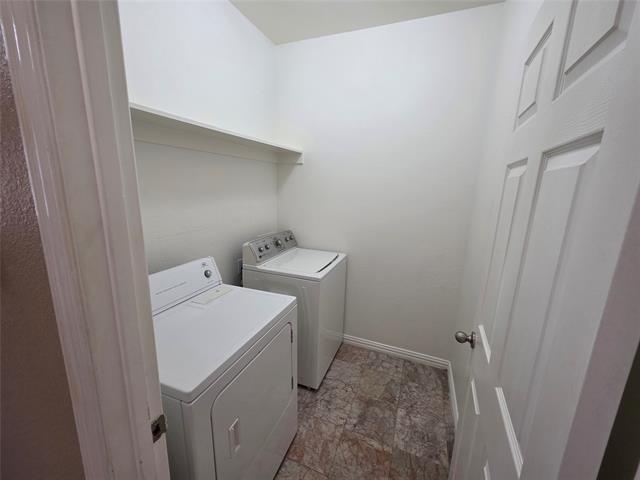 Building Photo - 1522 Avenue E