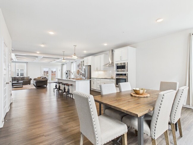 Building Photo - 6 Flatwater Row