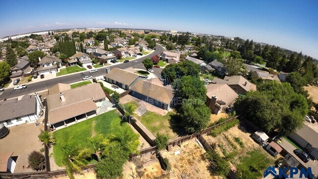 Building Photo - 663 Stoneridge Ct