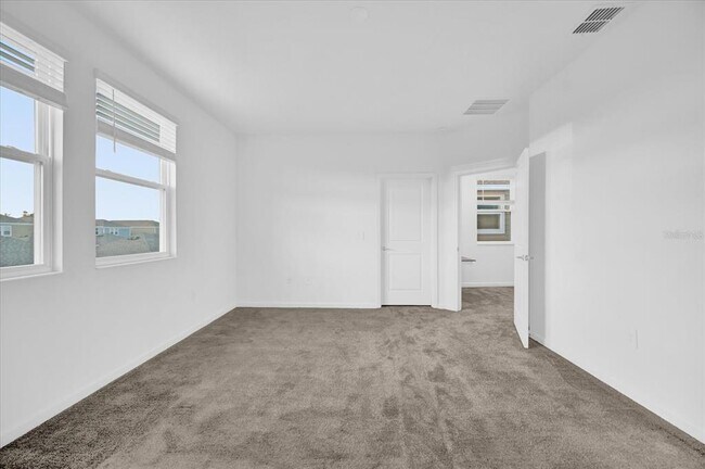 Building Photo - 1904 Rider Rain Ln
