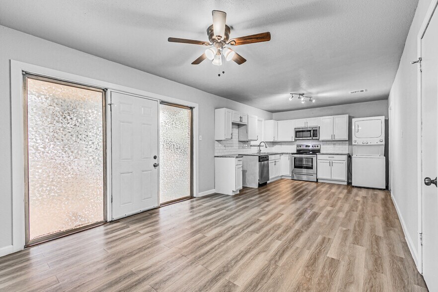 Building Photo - 1828 Baxley Dr