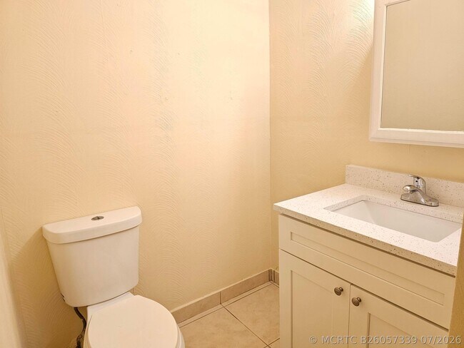 Building Photo - 5836 S 37th Ct