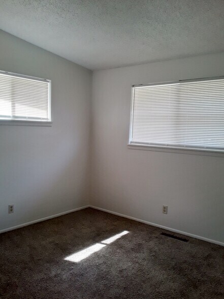 Bedroom 2 - 212 Juniper St N