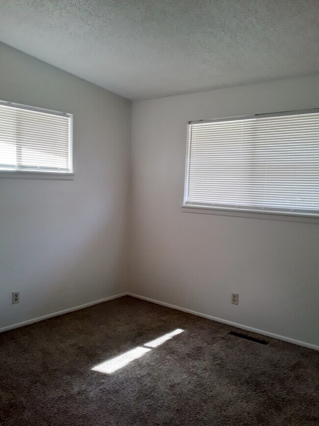 Bedroom 2 - 212 Juniper St N