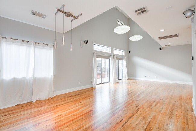 Another view of main floor. - 4202 Spencer St