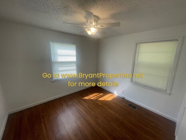 Building Photo - 3133 Cloverwood Dr