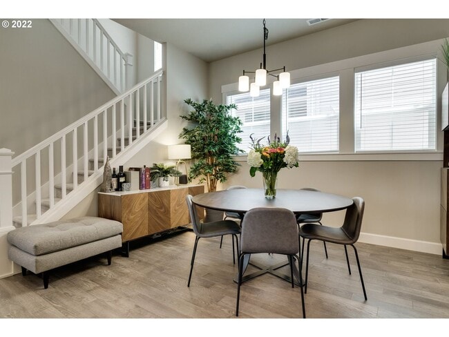 Building Photo - Beautiful Contemporary Home in Hillsboro near Reed's Crossing