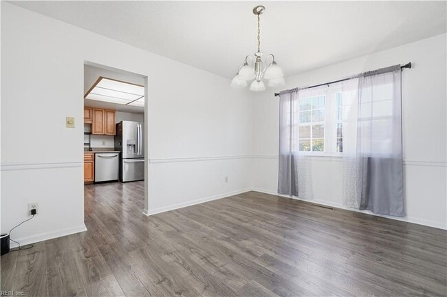 Building Photo - 912 Amherst Ln