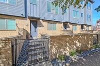 Building Photo - 3108 Pavonia Dr