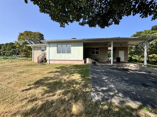 Building Photo - 1309 Old State Rd