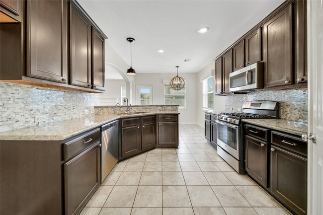 Building Photo - 3319 Fairmont Hills Ln