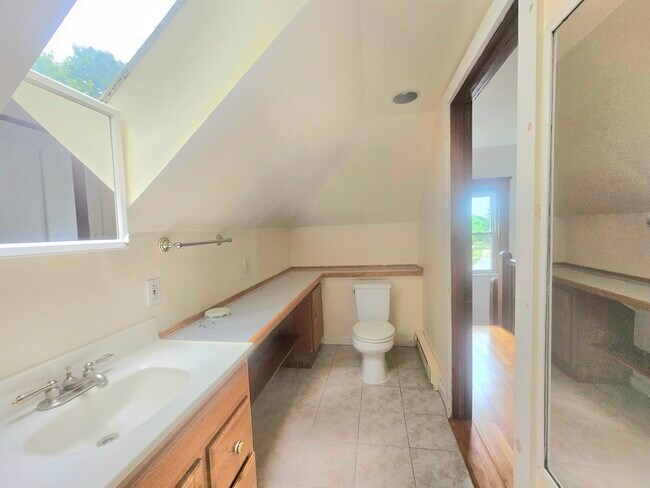 Building Photo - 436 Waverley Oaks Rd