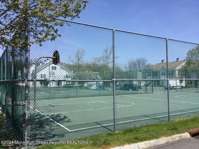 Building Photo - 5 Oxford Rd