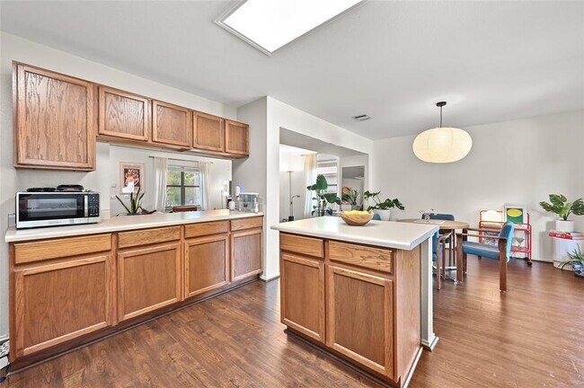 Building Photo - 7521 Marble Crest Dr