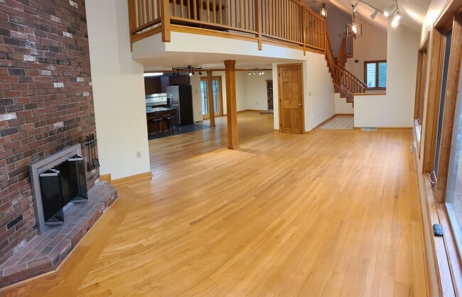 Building Photo - 200 Range Rd