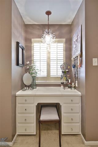 Building Photo - 2132 Sylvan Dr