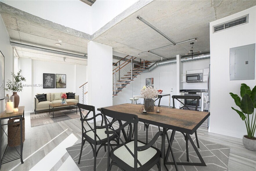 Building Photo - 690 SW 1st Ct