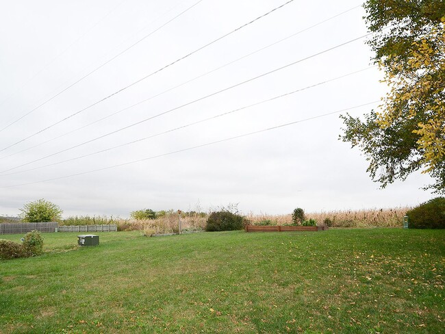 Building Photo - Inviting Home Minutes from Lake Cunningham...