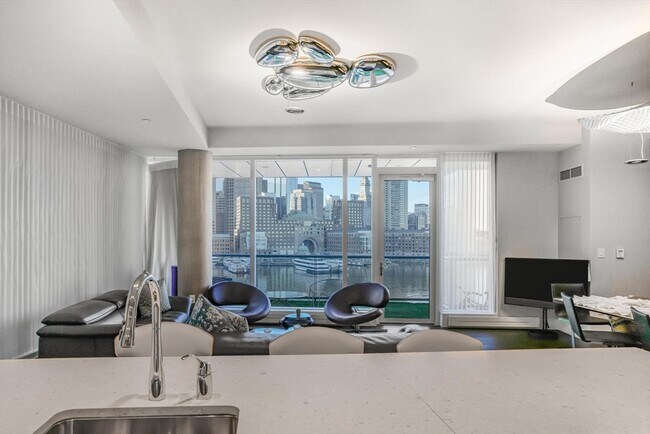 Primary Photo - 22 Liberty Drive