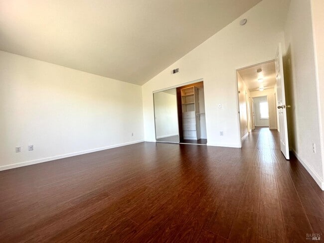 Building Photo - 622 Stonehenge Dr