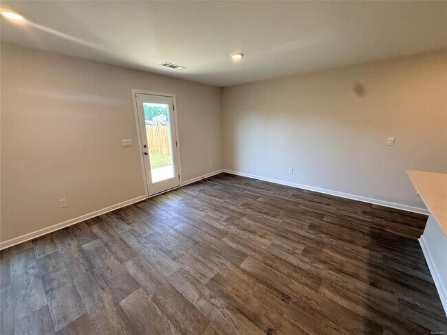 Building Photo - 7708 Shaddix St