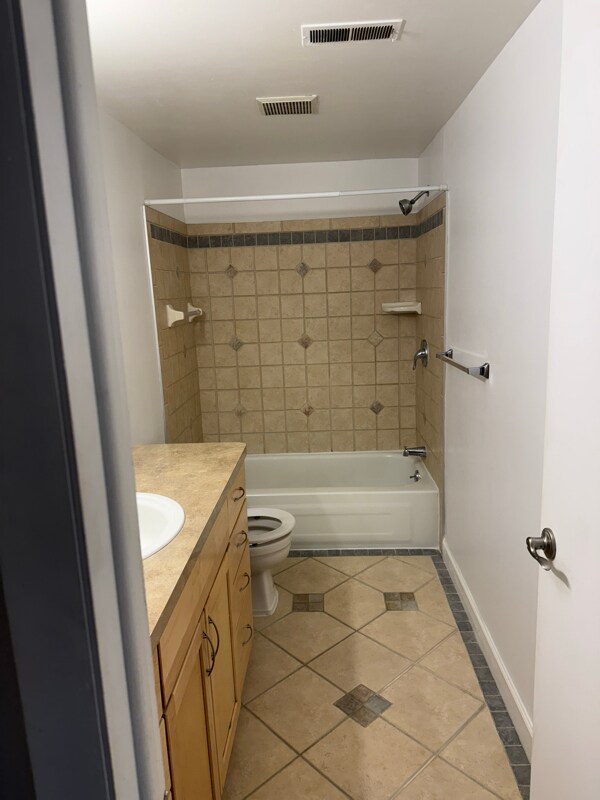 Building Photo - 31993 W 12 Mile Rd