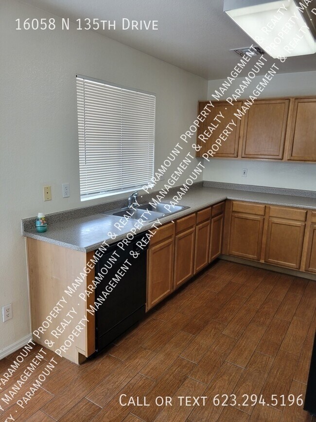Building Photo - 16058 N 135th Dr