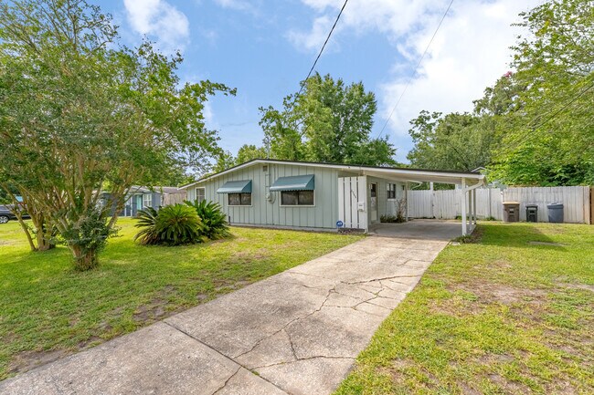 Building Photo - 6766 Londonbridge Ln