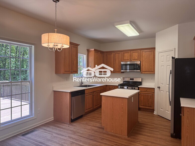 Building Photo - 841 Conner Glenn Dr