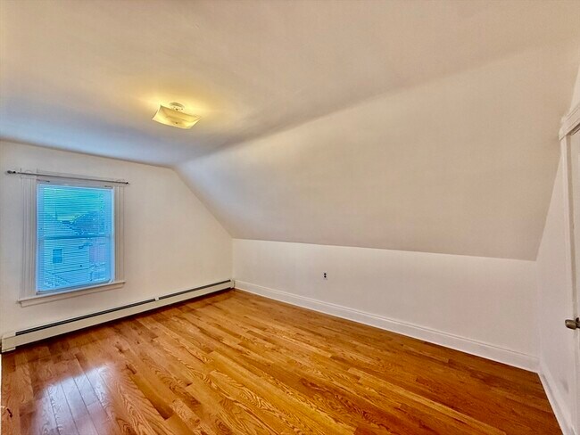 Building Photo - 186 Arlington St