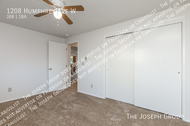 Building Photo - 1208 Humphrey Ave W