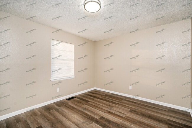 Building Photo - 2720 S 136th E Pl