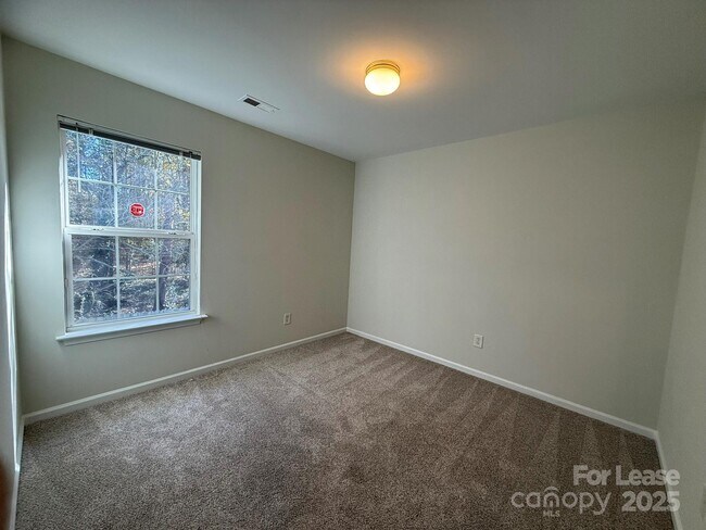 Building Photo - 6735 Moss Lake Rd