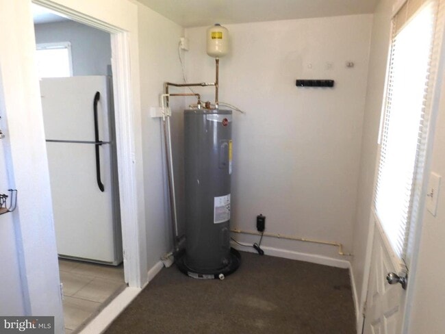 Building Photo - 8220 Cornwall Rd