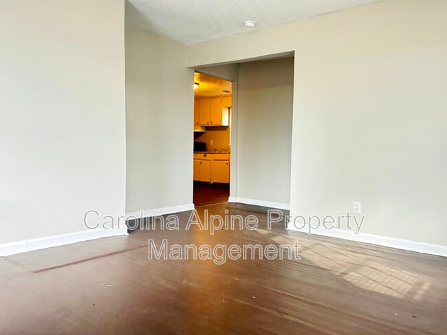 Building Photo - 208 Royster Ave