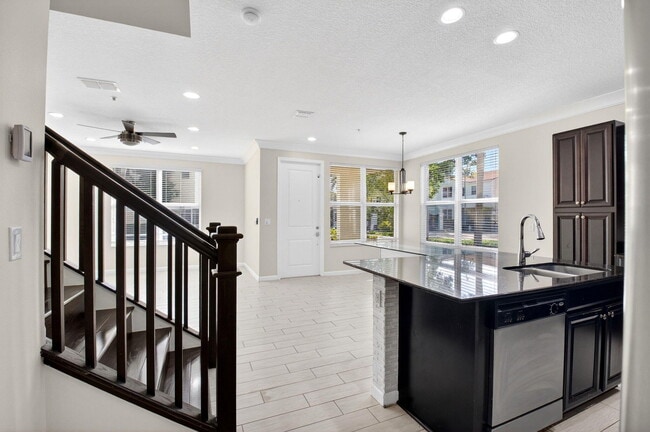 Building Photo - 4920 NW 15th Ave