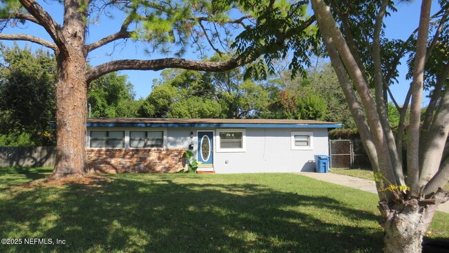 Building Photo - 7039 Cotillion Rd N