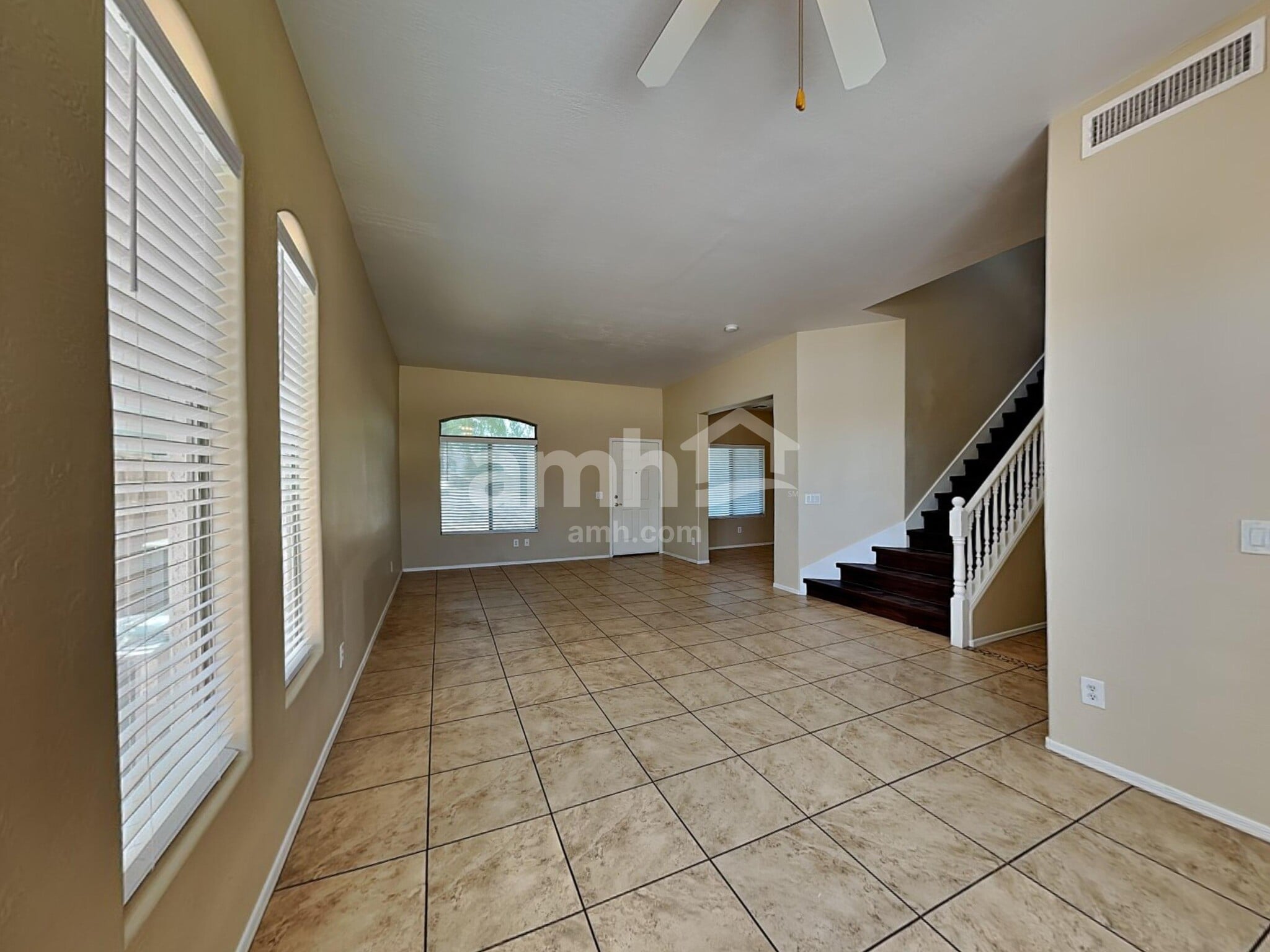 Building Photo - 5202 W Sunland Ave